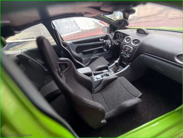 1:18 Ford Focus RS MK2 Green Edition Tuning inkl. OVP = RAR